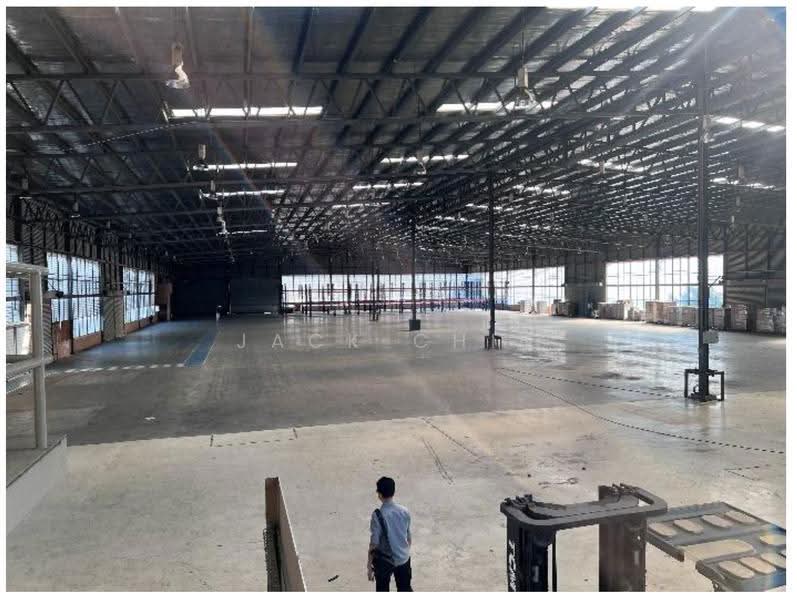 Warehouse for Rent in Taman Sains Selangor (Kota Damansara) - Jack Chin - Interior - PropertyGuru.com.my