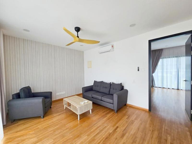 3-storey Terraced House for Sale in Senibong Cove (Masai) - Stella Chia - Living Room - PropertyGuru.com.my