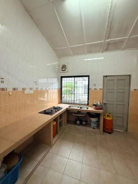 2-storey Terraced House for Sale in Taman Setia Indah (Tebrau) - Sharon Ong - Kitchen - PropertyGuru.com.my