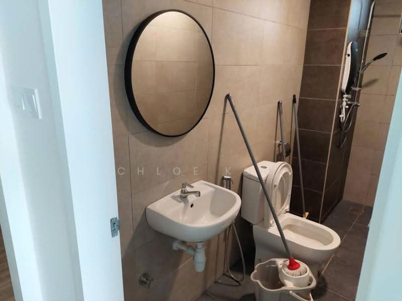 Service Residence for Sale at AraTre' Residences - Chloe Koo - Bathroom - PropertyGuru.com.my
