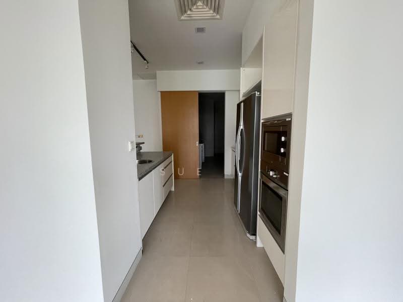 Kediaman Servis untuk Dijual di Suria Stonor - Sue . - Kitchen - PropertyGuru.com.my
