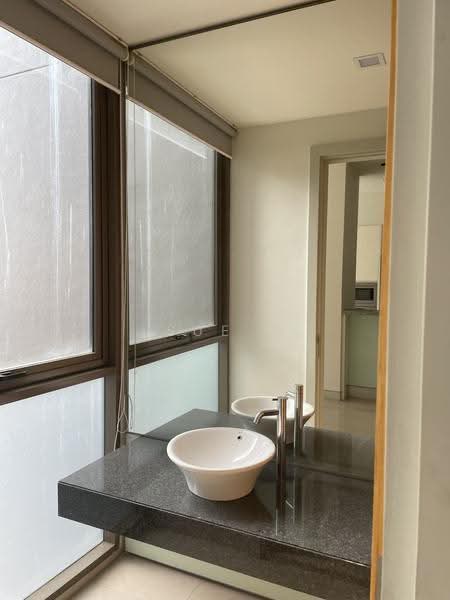 Kediaman Servis untuk Dijual di Suria Stonor - Sue . - Bathroom - PropertyGuru.com.my