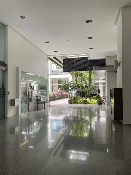 Kediaman Servis untuk Dijual di Suria Stonor - Sue . - Entrance - PropertyGuru.com.my