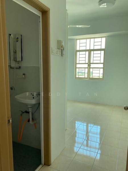 Pangsapuri untuk Dijual di Krystal Suria - Freddy Tan - PropertyGuru.com.my