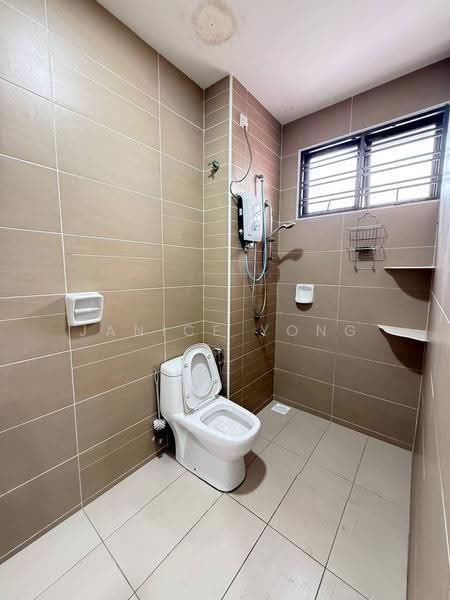 2-storey Terraced House for Rent in Bandar Dato Onn (Tebrau) - Janice Yong - Bathroom - PropertyGuru.com.my