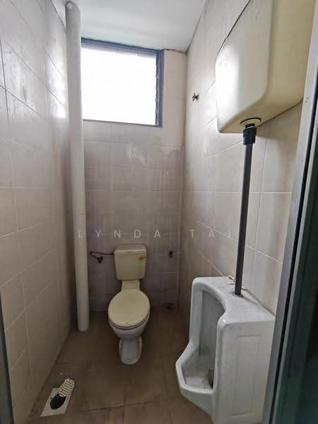 Shop for Rent in Taman Machang Bubok (Bukit Mertajam) - Lynda Tai - Bathroom - PropertyGuru.com.my