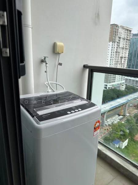 Kediaman Servis untuk Dijual di R&F Princess Cove Phase 1 - Gabriel Ong - Balcony - PropertyGuru.com.my