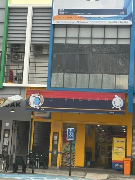 Shop / Office for Sale in Kampung Melayu Sri Kundang (Rawang) - Mohd Riduan - Exterior - PropertyGuru.com.my