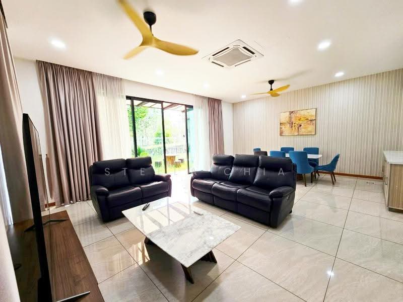 3-storey Terraced House for Rent in Senibong Cove (Masai) - Stella Chia - Living Room - PropertyGuru.com.my