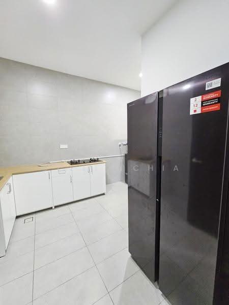 3-storey Terraced House for Rent in Senibong Cove (Masai) - Stella Chia - Kitchen - PropertyGuru.com.my