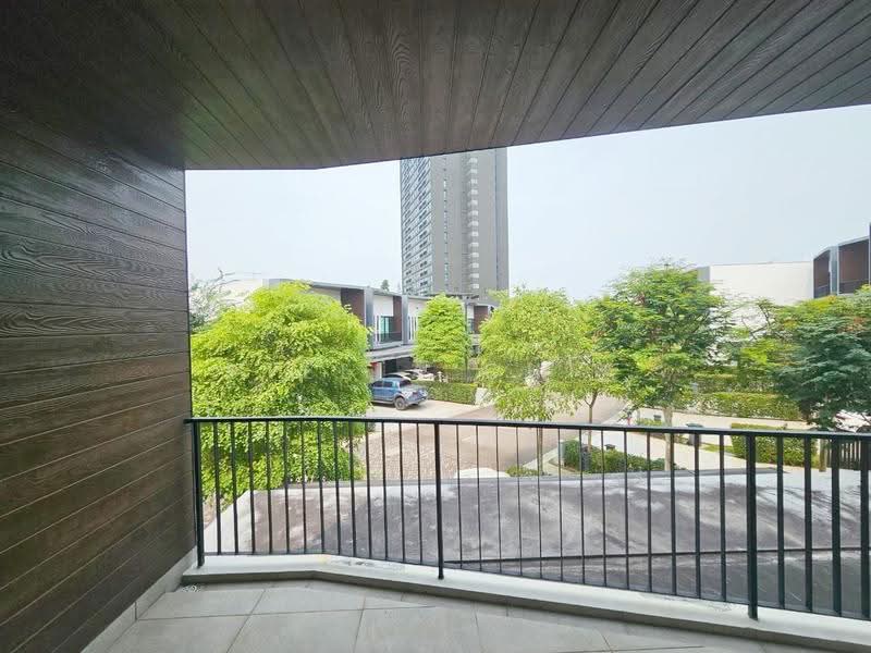 3-storey Terraced House for Rent in Senibong Cove (Masai) - Stella Chia - Exterior - PropertyGuru.com.my