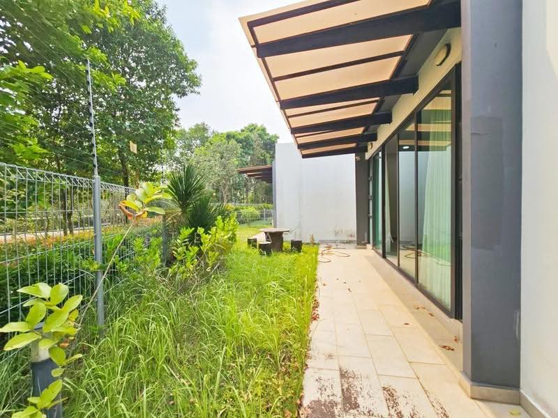 3-storey Terraced House for Rent in Senibong Cove (Masai) - Stella Chia - Exterior - PropertyGuru.com.my