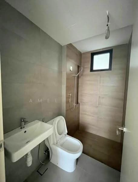 Service Residence for Sale at Vivo Executive Apartment - Amelie Soh - Bathroom - PropertyGuru.com.my