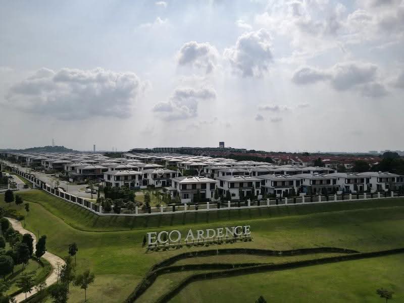 Semi-Detached House for Sale in Setia Alam (Selangor) - Tony YY - Exterior - PropertyGuru.com.my