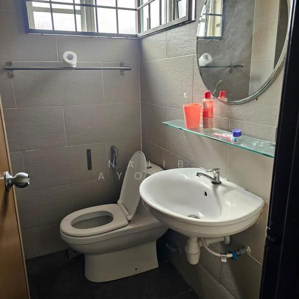 2-storey Terraced House for Rent in Putra Heights (Subang Jaya) - Najib Ayoubi - Bathroom - PropertyGuru.com.my