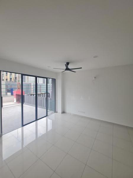2-storey Terraced House for Sale in Kampung Sungai Kayu Ara (Petaling Jaya) - Shu Wai - Living Room - PropertyGuru.com.my