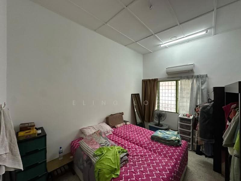 1-storey Terraced House for Sale in Taman Melawati (Ulu Kelang) - Eling Loo - Bedroom - PropertyGuru.com.my