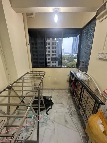 Rumah Flat untuk Dijual di Taman Bukit Jambul - Freddy Tan - Balcony - PropertyGuru.com.my