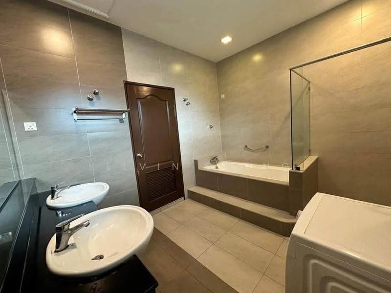 Rumah Berkembar untuk Dijual di Bandar Baru Tambun (Tambun) - Kelvin Chong - Bathroom - PropertyGuru.com.my