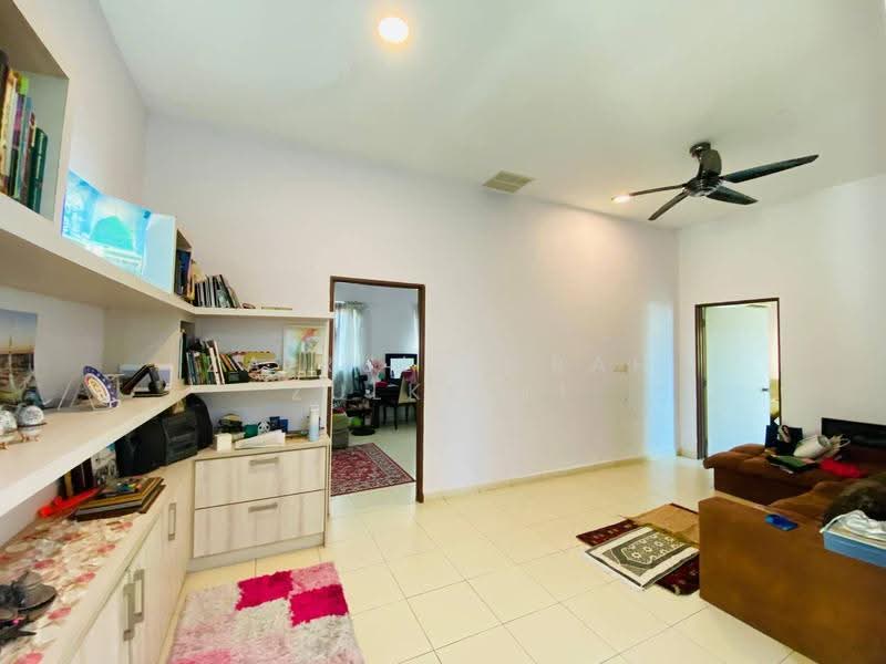Rumah Banglo untuk Dijual di Putrajaya (Putrajaya) - Zairul Asrah Zulkefli - Living Room - PropertyGuru.com.my