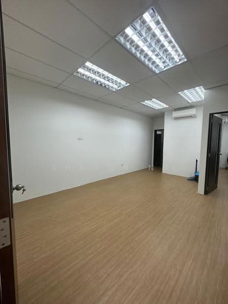 Kedai untuk Dijual di Taman Universiti (Skudai) - Sharon Ng - Interior - PropertyGuru.com.my