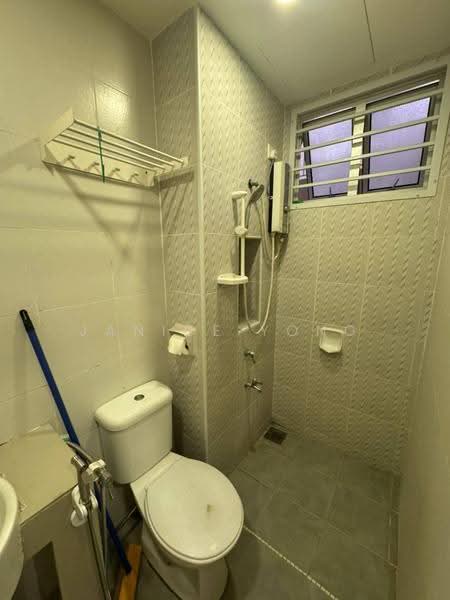 Apartment for Rent at Austin Suites (Permata Austin) - Janice Yong - Bathroom - PropertyGuru.com.my