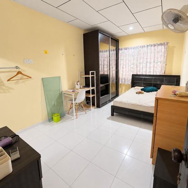 Rumah Teres 1.5-Tingkat untuk Dijual di Taman Melaka Jaya (Batu Berendam) - Ching Linn Sei - Bedroom - PropertyGuru.com.my