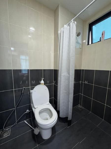 Condominium for Rent at Sapphire On The Park - Jimmyy Chin - Bathroom - PropertyGuru.com.my