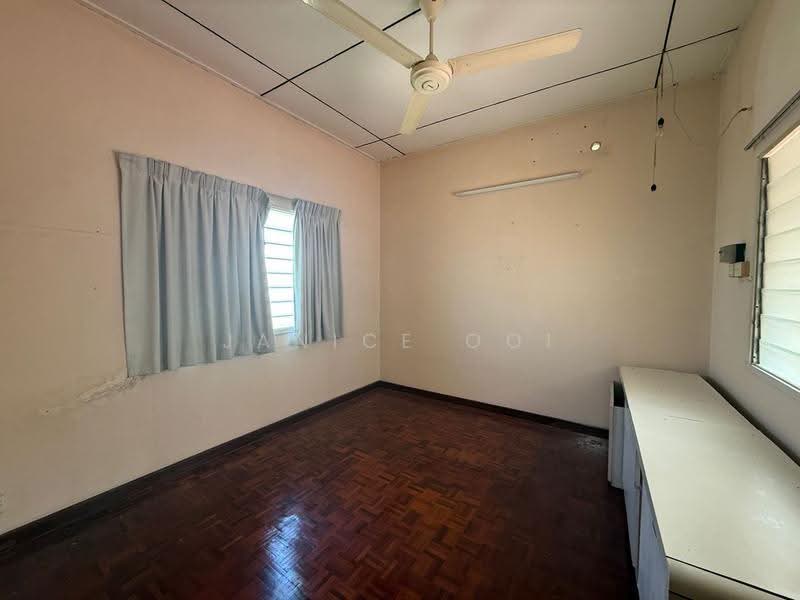 Semi-Detached House for Sale in Greenlane (Jelutong) - Janice Ooi - PropertyGuru.com.my