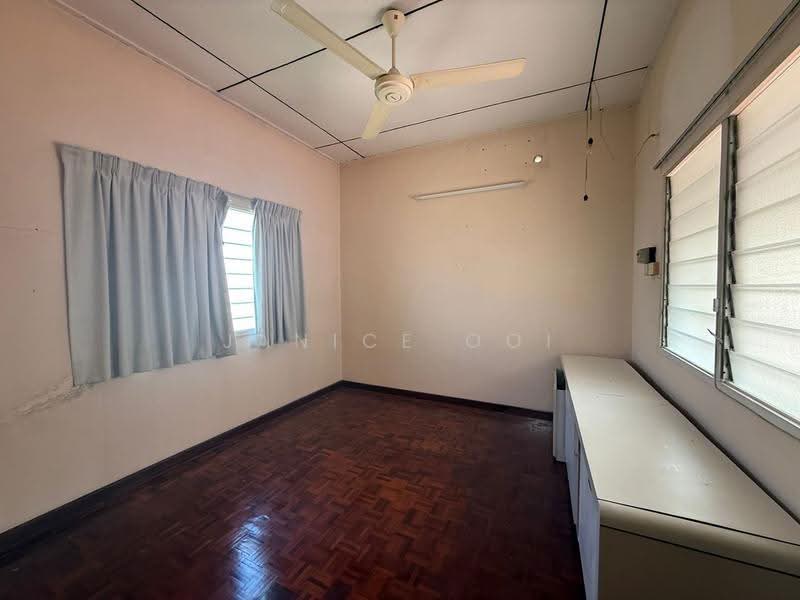 Semi-Detached House for Sale in Greenlane (Jelutong) - Janice Ooi - PropertyGuru.com.my