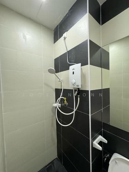 Kediaman Servis untuk Disewa di D'Secret Garden (Pangsapuri Kempas Indah) - Jocelyn Onn - Bathroom - PropertyGuru.com.my