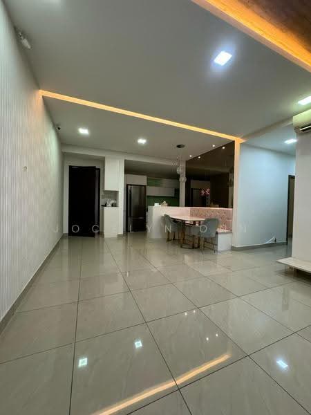 Kediaman Servis untuk Disewa di D'Secret Garden (Pangsapuri Kempas Indah) - Jocelyn Onn - Living Room - PropertyGuru.com.my