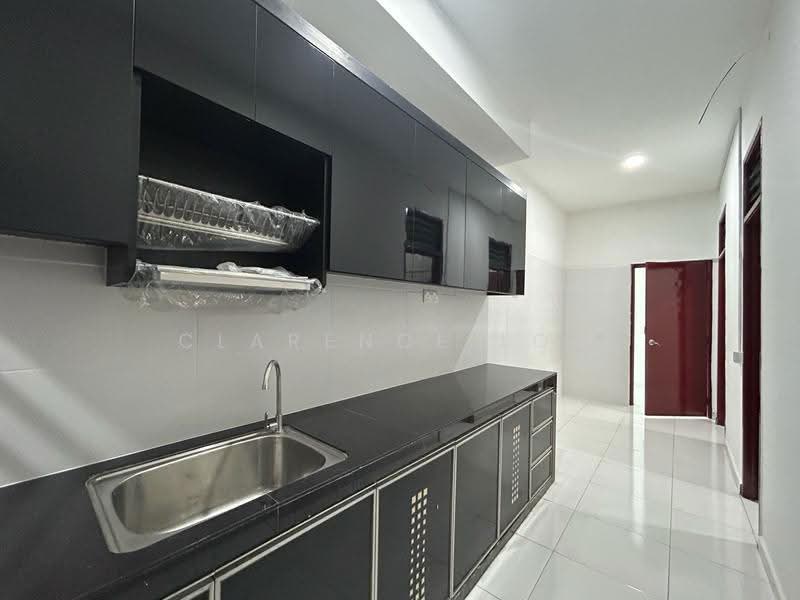 Service Residence for Sale at The Sky Executive Suites - Clarence Low - Kitchen - PropertyGuru.com.my