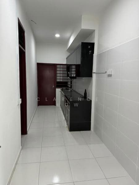 Service Residence for Sale at The Sky Executive Suites - Clarence Low - Kitchen - PropertyGuru.com.my