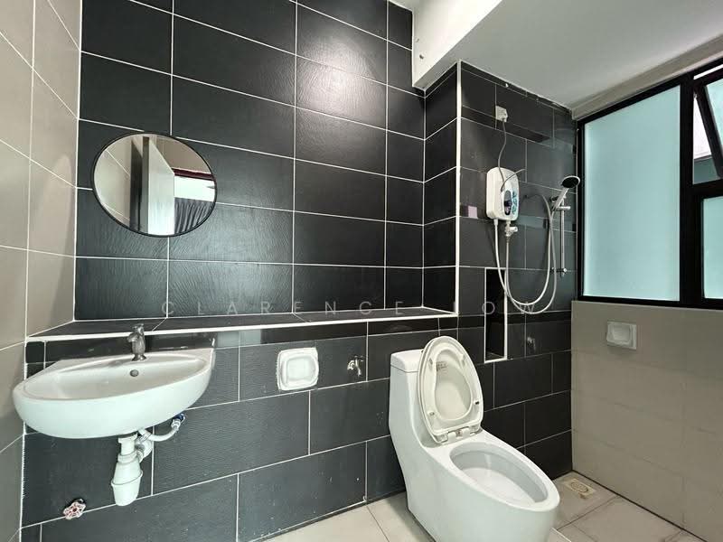 Service Residence for Sale at The Sky Executive Suites - Clarence Low - Bathroom - PropertyGuru.com.my