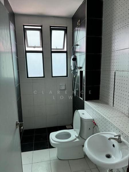 Service Residence for Sale at The Sky Executive Suites - Clarence Low - Bathroom - PropertyGuru.com.my