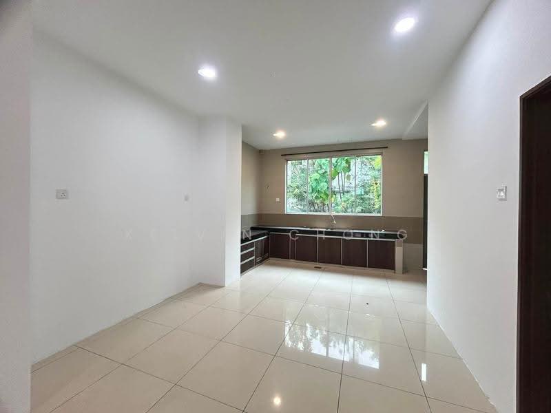 Rumah Berkembar untuk Dijual di Meru Desa Park (Chemor) - Kelvin Chong - Kitchen - PropertyGuru.com.my