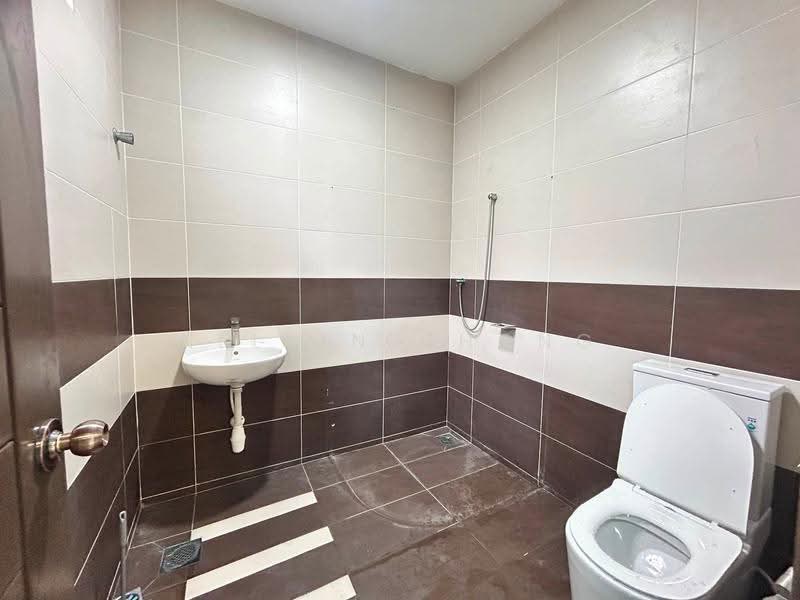 Rumah Berkembar untuk Dijual di Meru Desa Park (Chemor) - Kelvin Chong - Bathroom - PropertyGuru.com.my