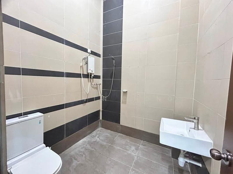 Rumah Berkembar untuk Dijual di Meru Desa Park (Chemor) - Kelvin Chong - Bathroom - PropertyGuru.com.my