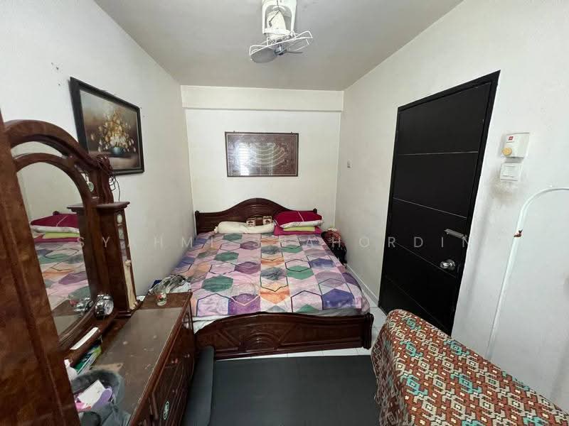 Rumah Banglo untuk Dijual di Seksyen 3 (Shah Alam) - Syahmi Shahordin - Bedroom - PropertyGuru.com.my