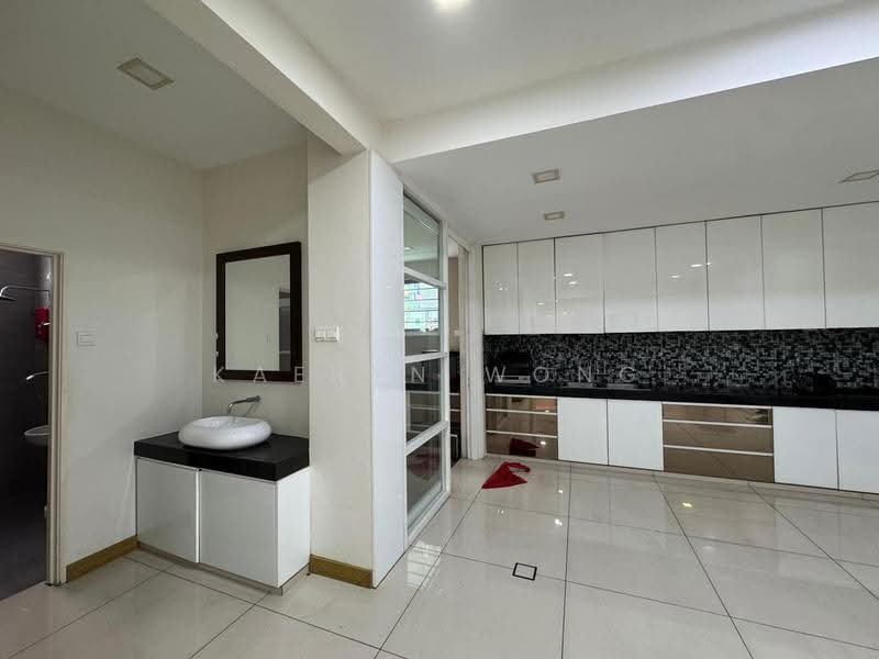 Semi-Detached House for Sale in Taman Setia Impian (Kajang) - Kaeryn Wong - Kitchen - PropertyGuru.com.my