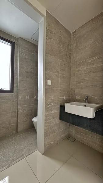Kediaman Servis untuk Dijual di Edelweiss @ Tropicana Gardens - Shawn Lim - Bathroom - PropertyGuru.com.my