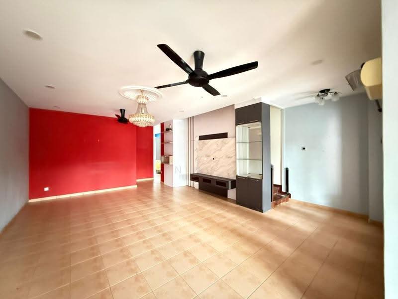Rumah Teres 2-Tingkat untuk Disewa di Taman Setia Indah (Tebrau) - Ann . - Living Room - PropertyGuru.com.my