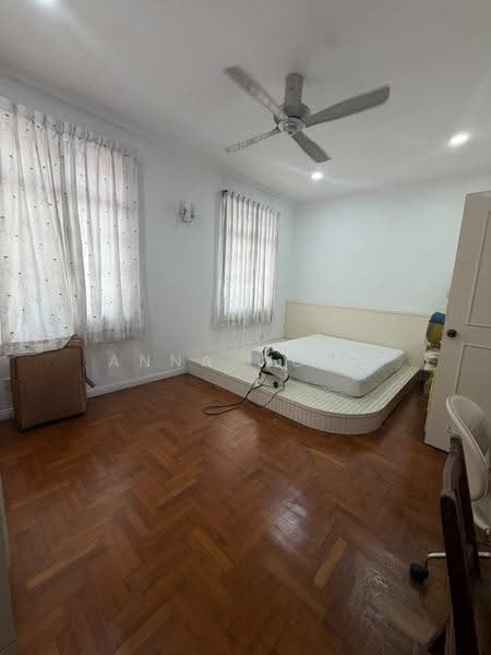 Semi-Detached House for Sale in Taman Impian Emas (Skudai) - Anna Woon - Bedroom - PropertyGuru.com.my