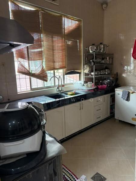 Semi-Detached House for Sale in Taman Impian Emas (Skudai) - Anna Woon - Kitchen - PropertyGuru.com.my