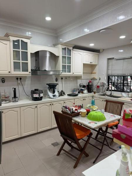 Semi-Detached House for Sale in Taman Impian Emas (Skudai) - Anna Woon - Kitchen - PropertyGuru.com.my