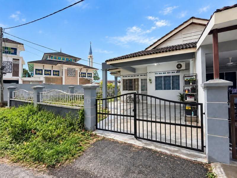 1-storey Terraced House for Sale in Taman Pulai Emas (Kulai) - Ida Aziz - Exterior - PropertyGuru.com.my