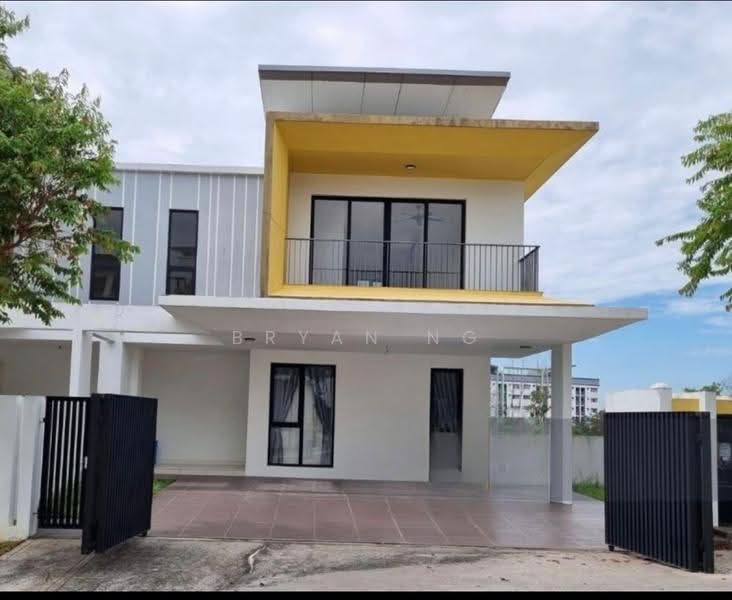 Rumah Berkembar untuk Dijual di Bandar Sungai Long (Selangor) - Bryan Ng - Exterior - PropertyGuru.com.my
