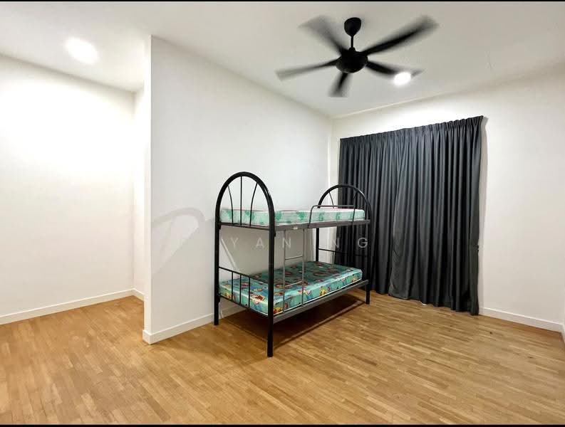 Rumah Berkembar untuk Dijual di Bandar Sungai Long (Selangor) - Bryan Ng - Bedroom - PropertyGuru.com.my