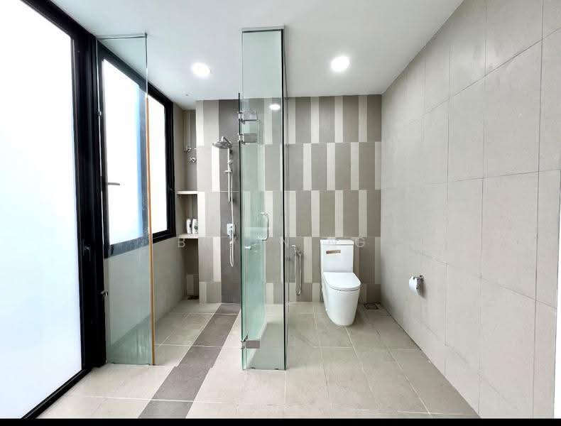 Rumah Berkembar untuk Dijual di Bandar Sungai Long (Selangor) - Bryan Ng - Bathroom - PropertyGuru.com.my